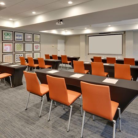 Holiday Inn Express & Suites Irving Conv Ctr - Las Colinas By Ihg Exterior foto