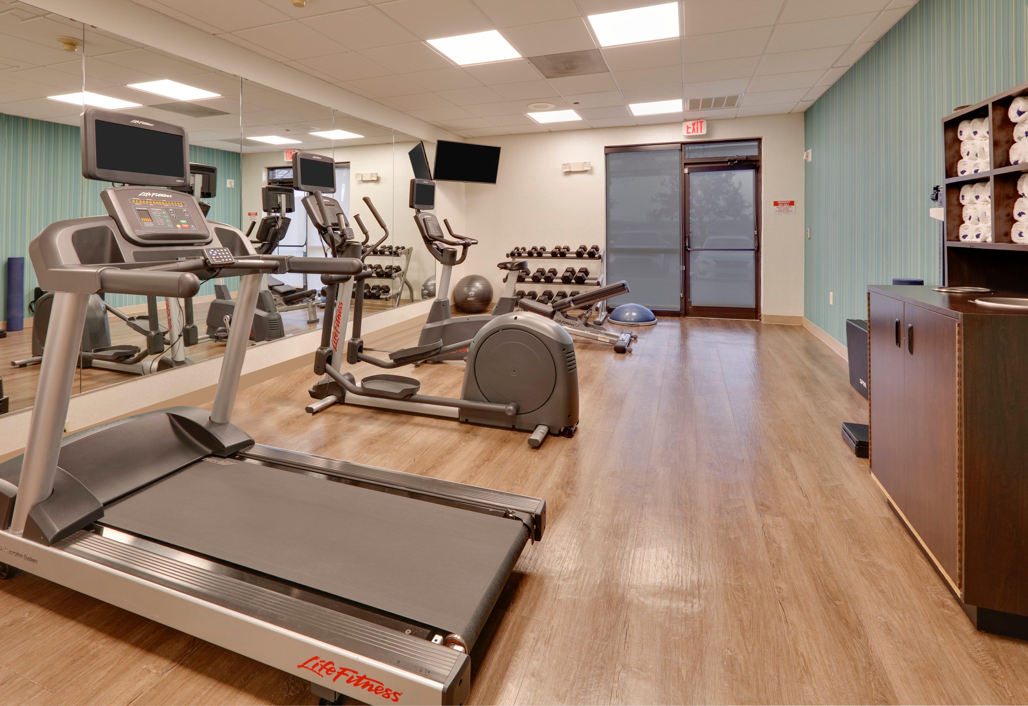 Holiday Inn Express & Suites Irving Conv Ctr - Las Colinas By Ihg Exterior foto