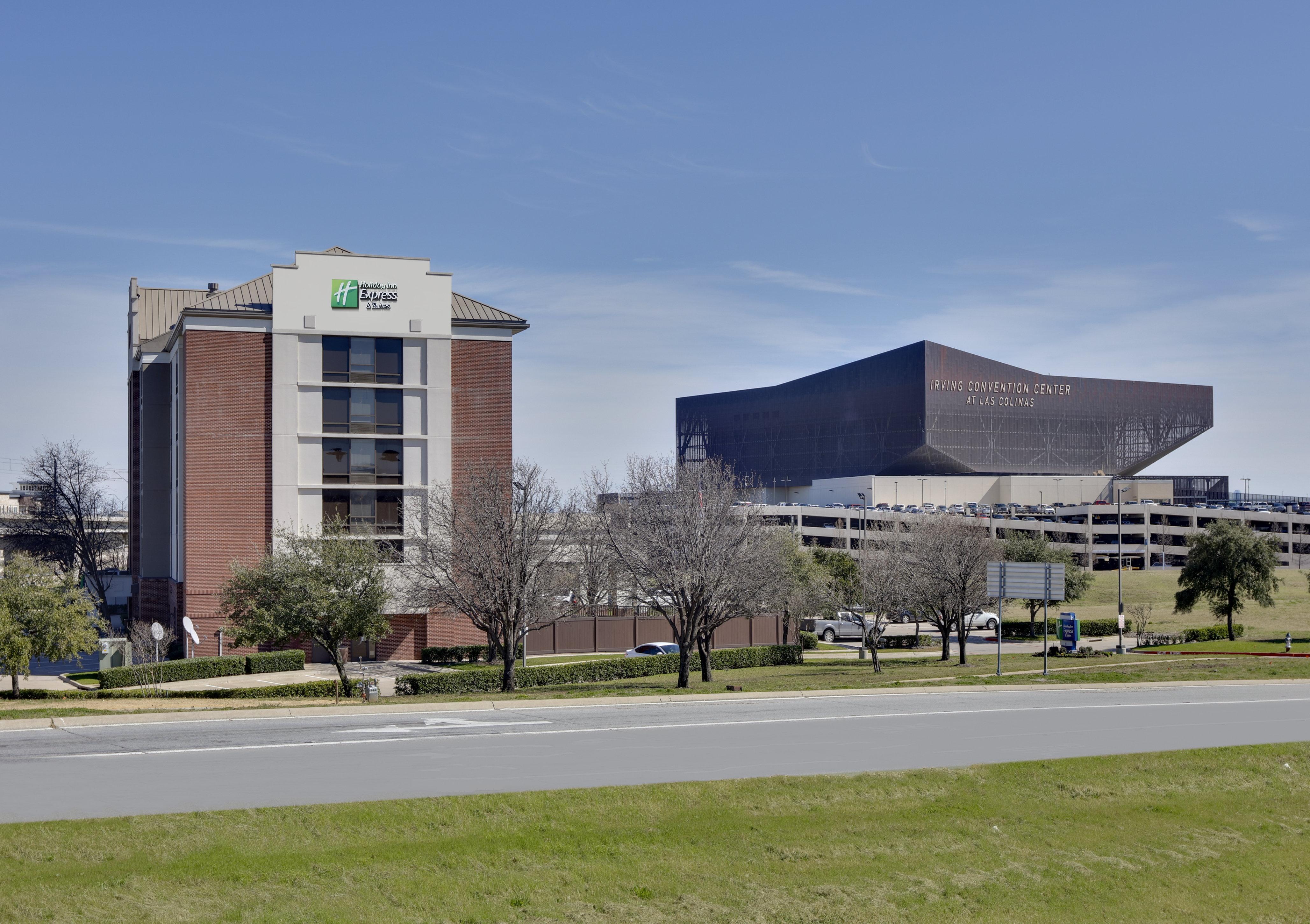 Holiday Inn Express & Suites Irving Conv Ctr - Las Colinas By Ihg Exterior foto
