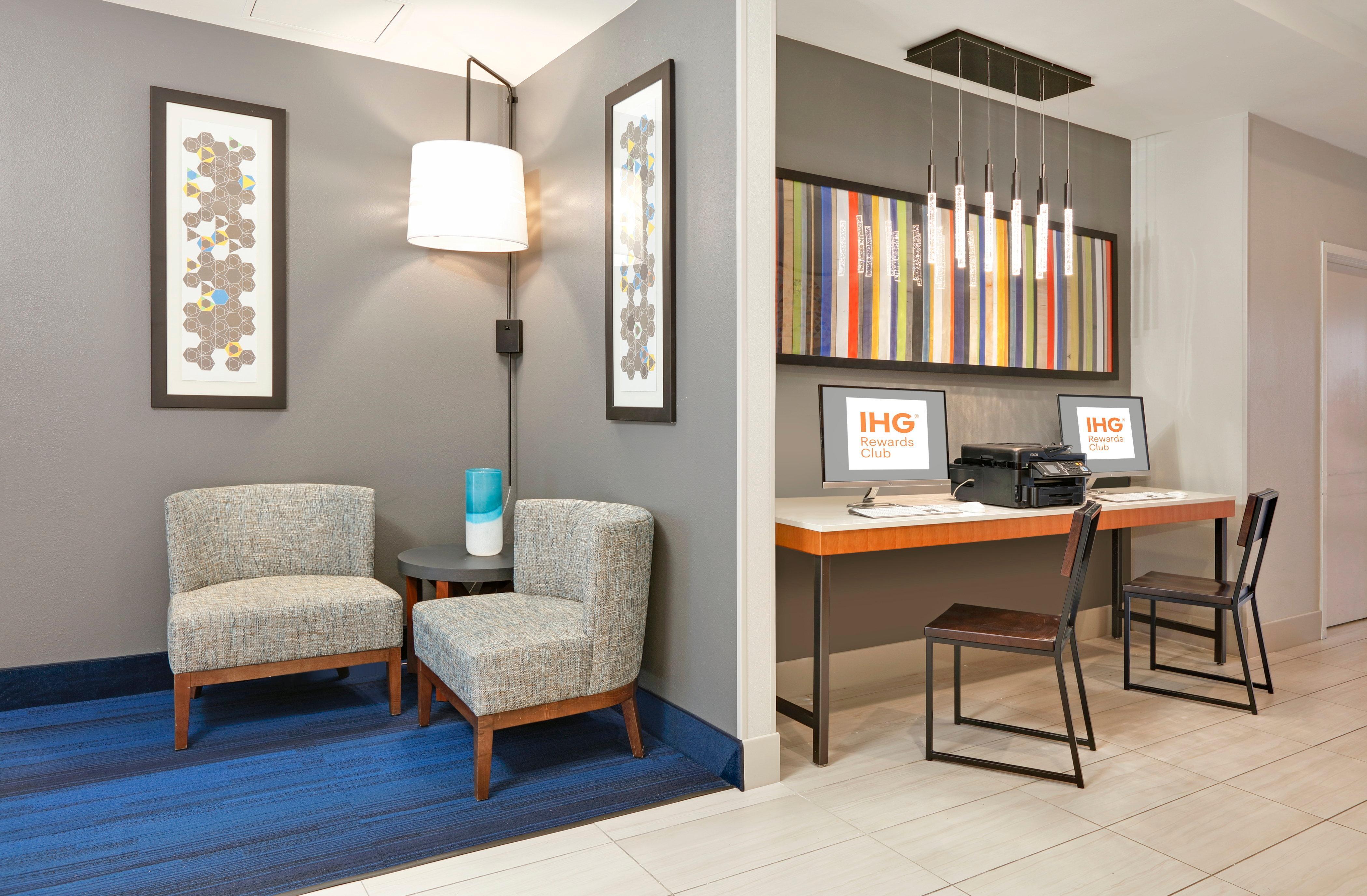 Holiday Inn Express & Suites Irving Conv Ctr - Las Colinas By Ihg Exterior foto