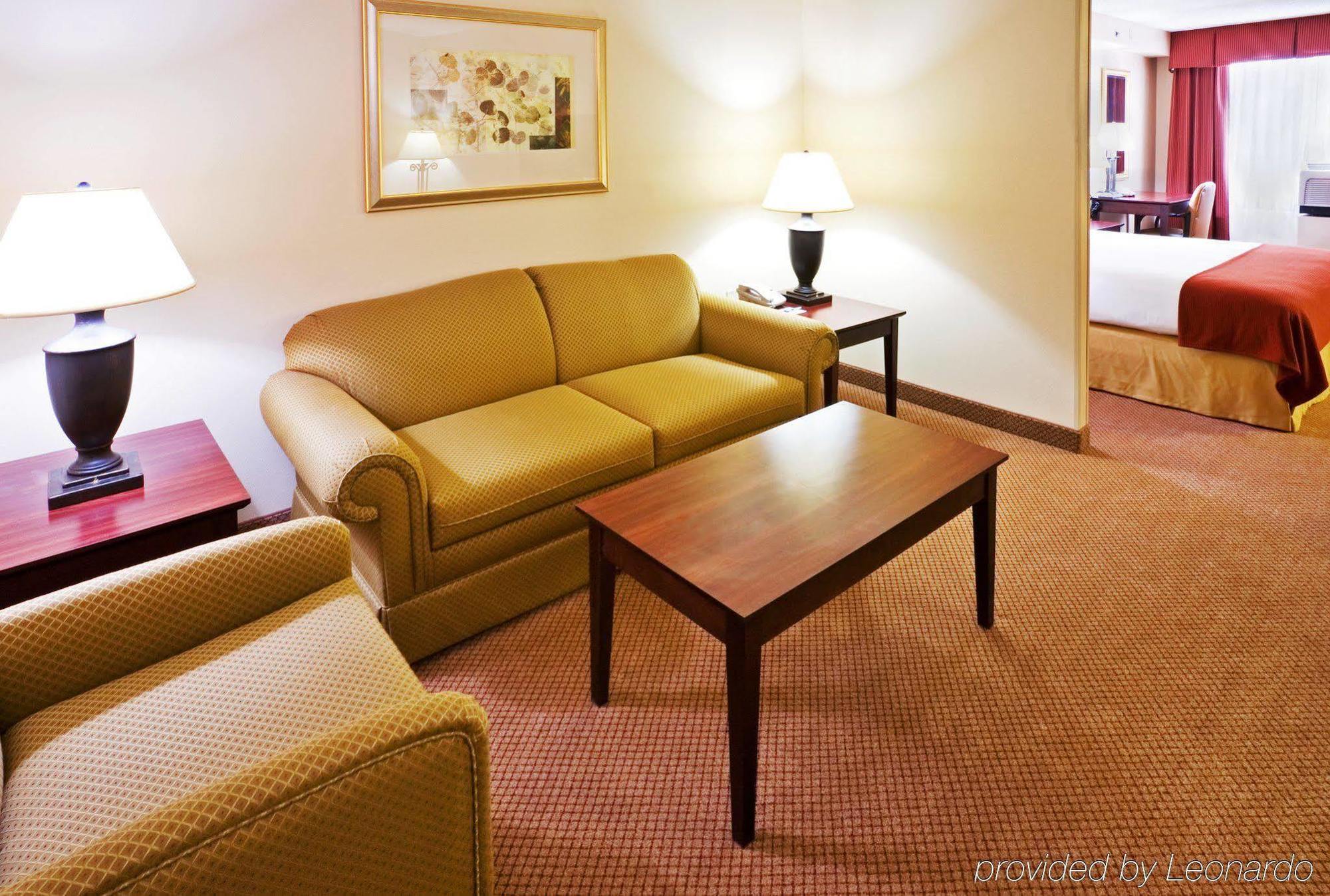 Holiday Inn Express & Suites Irving Conv Ctr - Las Colinas By Ihg Quarto foto