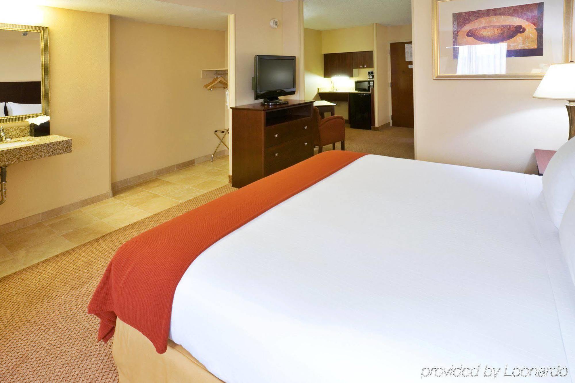 Holiday Inn Express & Suites Irving Conv Ctr - Las Colinas By Ihg Exterior foto